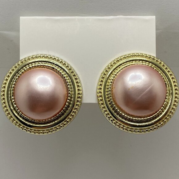 Vintage Faux Pink Pearl with Gold Tone Clip-on Earrings - Picture 2 of 7